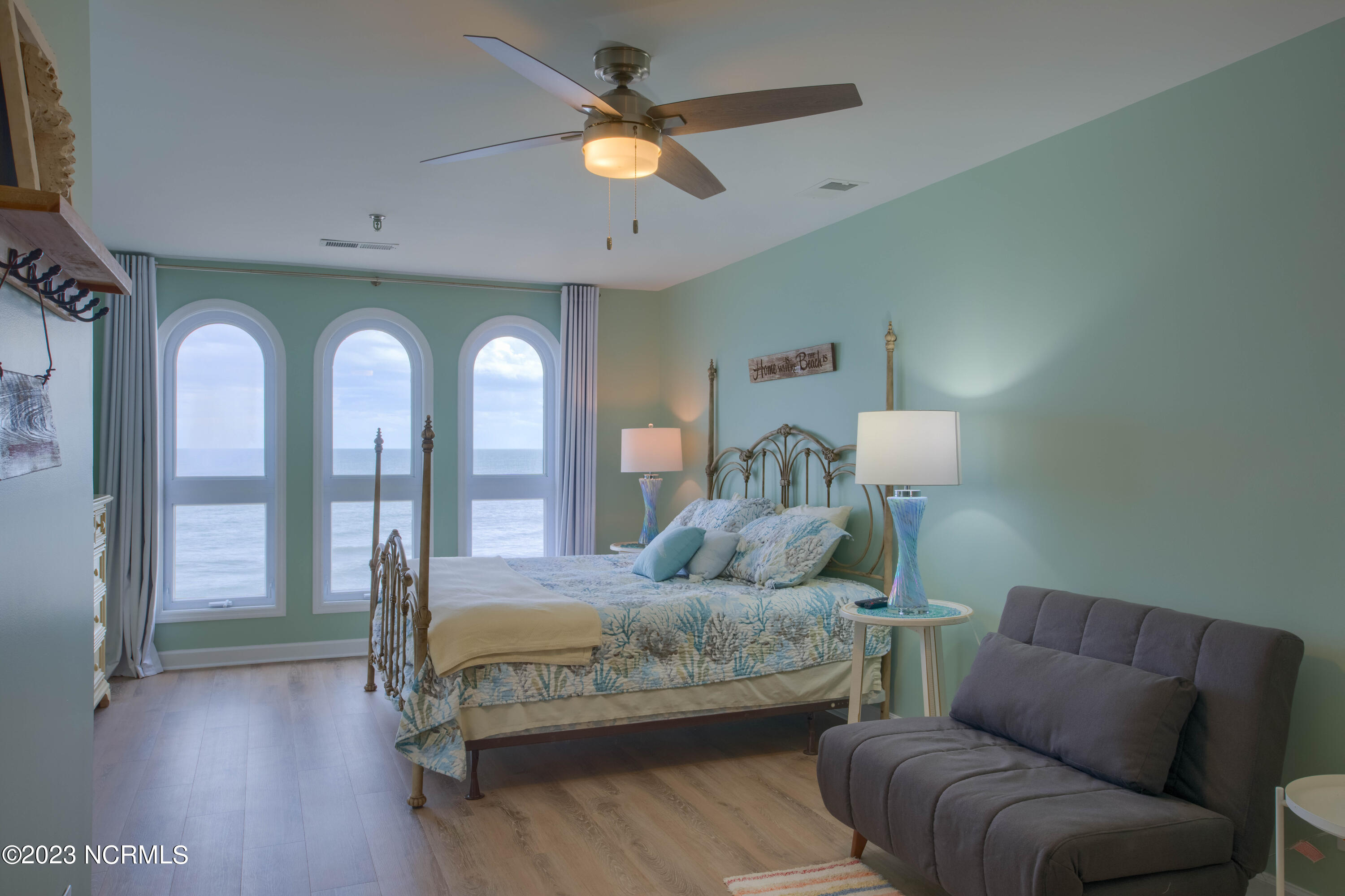 790 New River Inlet Road, Unit 416B North Topsail Beach, NC 28460 - Photo 22 of 35 Master bedroom