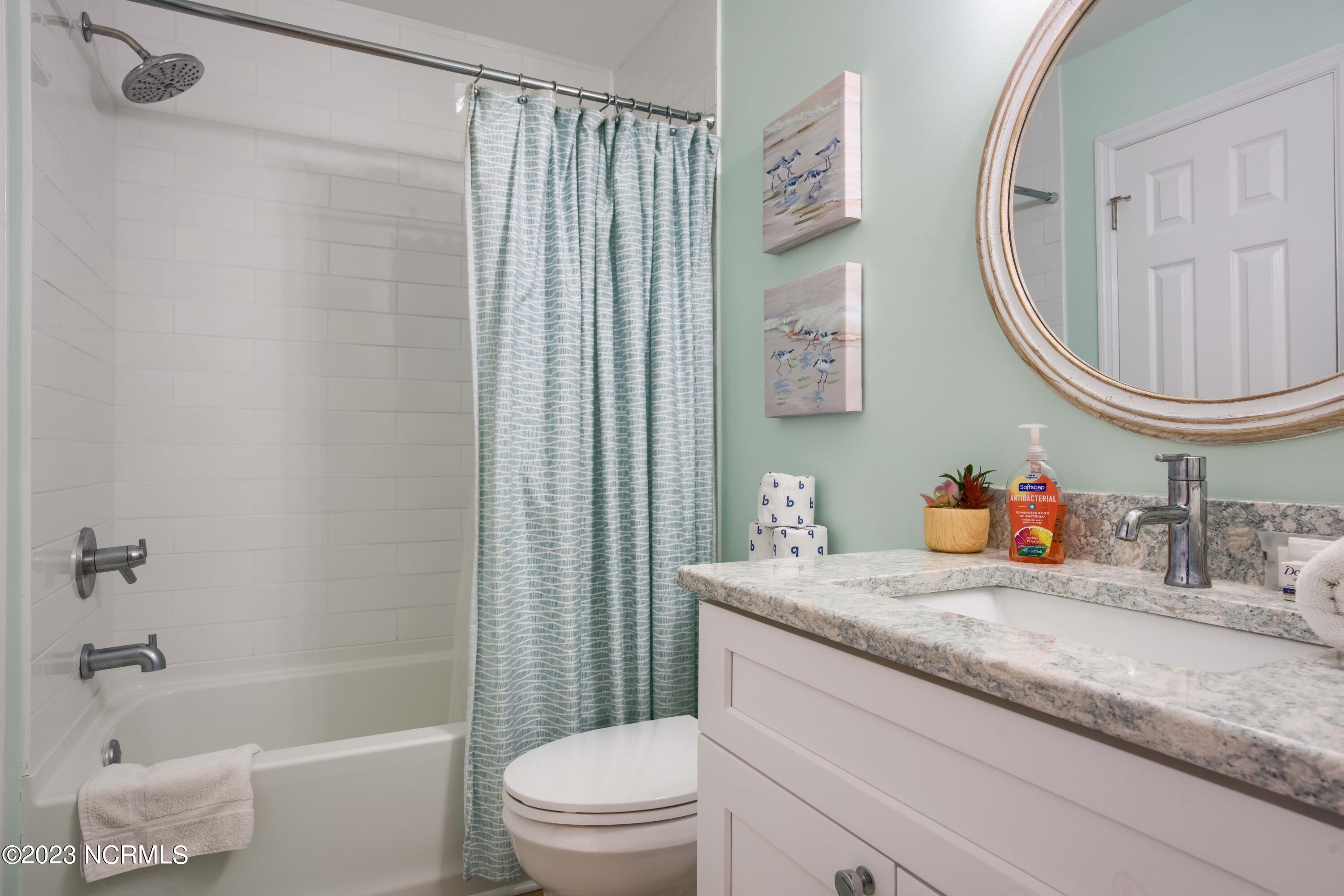 790 New River Inlet Road, Unit 416B North Topsail Beach, NC 28460 - Photo 28 of 35 Bath 2