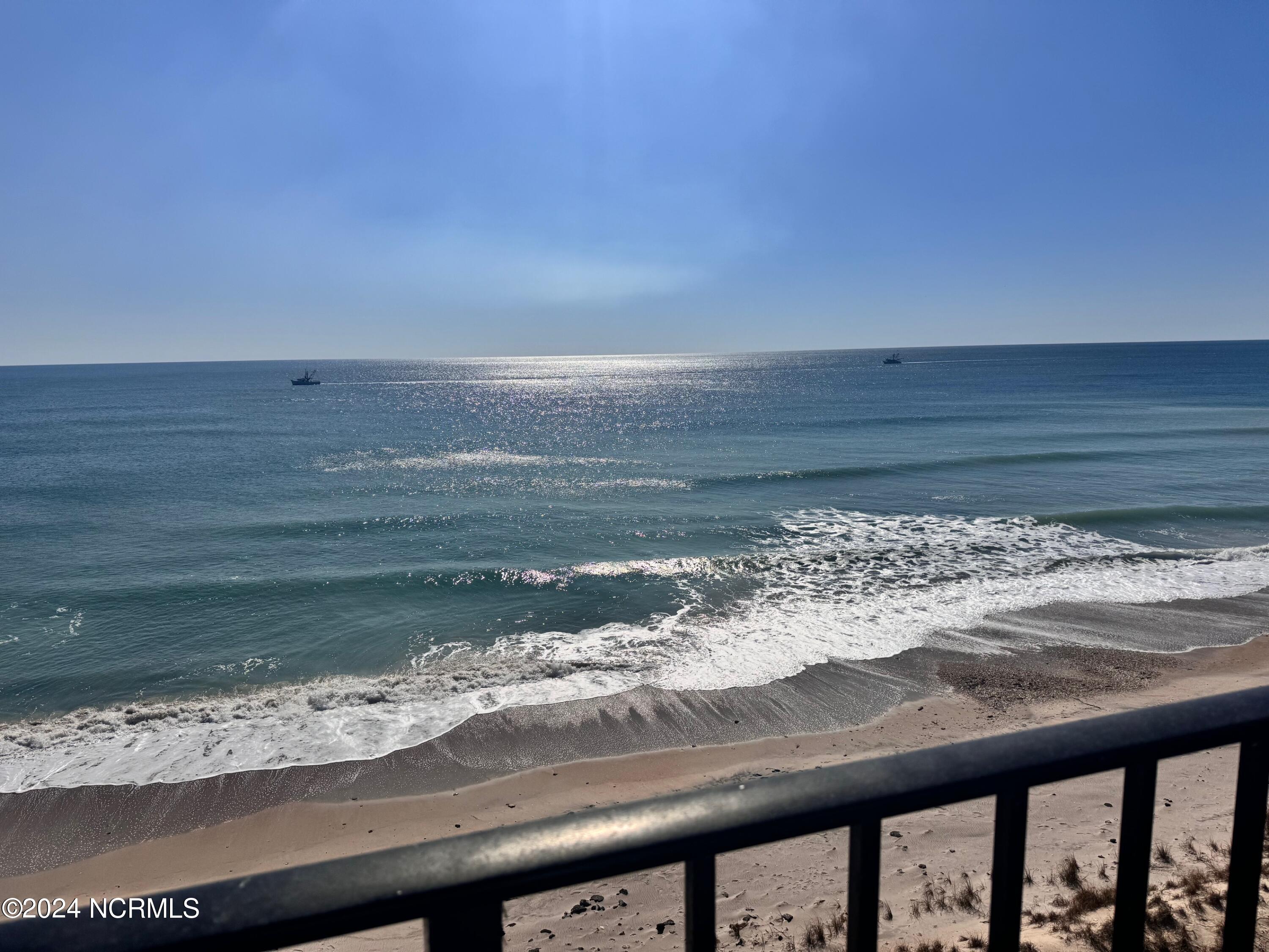 790 New River Inlet Road, Unit 416B North Topsail Beach, NC 28460 - Photo 3 of 35 IMG_0938