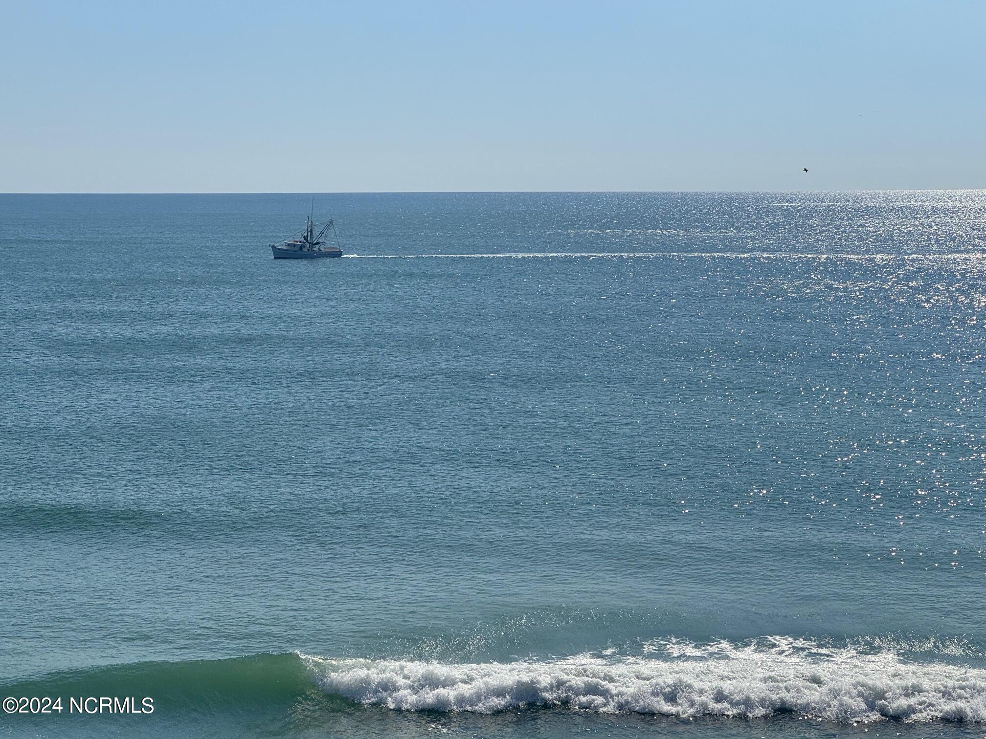 790 New River Inlet Road, Unit 416B North Topsail Beach, NC 28460 - Photo 5 of 35 IMG_0940