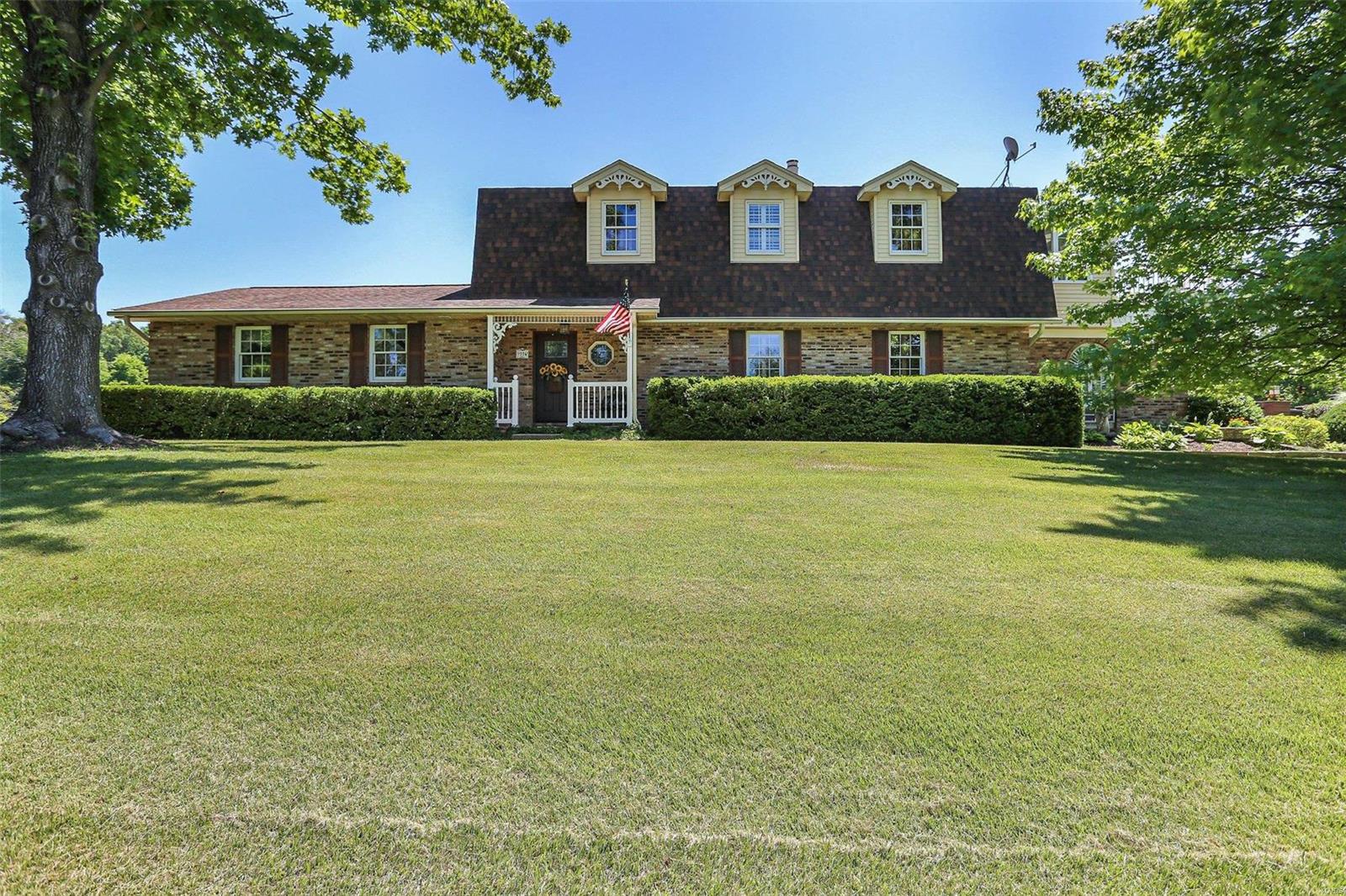 7774 Saddle Ridge Road Bethalto, IL 62010 - Photo 1 of 39 Gallery Image 1