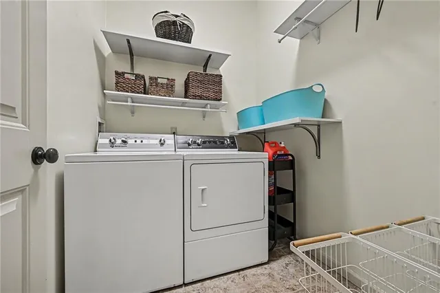 $625,000 | 604 Indian Trail Court, Smithville, MO 64089