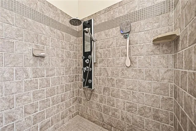 $625,000 | 604 Indian Trail Court, Smithville, MO 64089