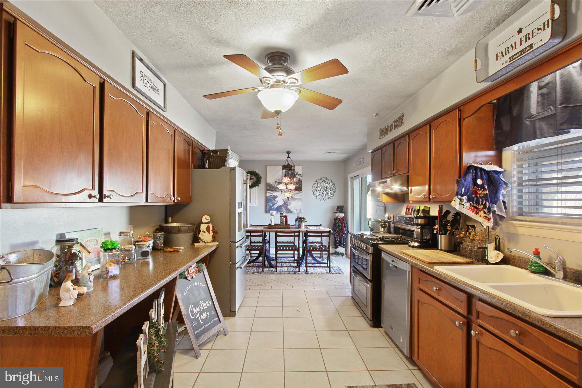 2455 Springwood Road York, PA 17402 - Photo 11 of 36 Gallery Image 11