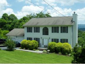 2248 Dave Buck Road Johnson City, TN 37601 - Photo 1 of 7 Photo 1