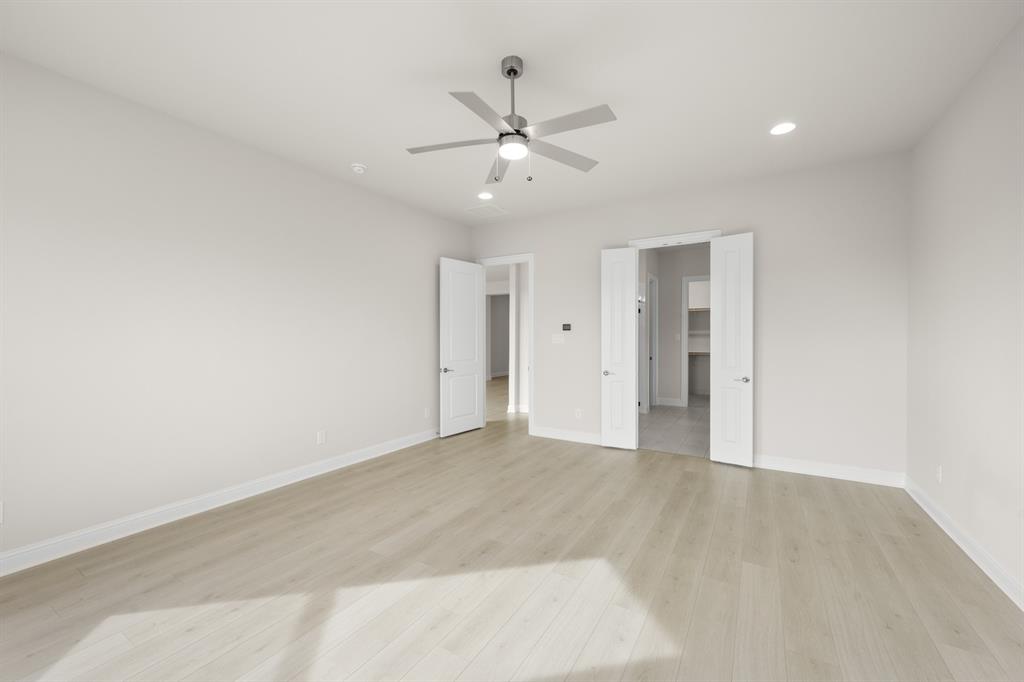 5410 Rowlan Row Midlothian, TX 76065 - Photo 14 of 25 16_5410 Rowlan- Primary Suite-2