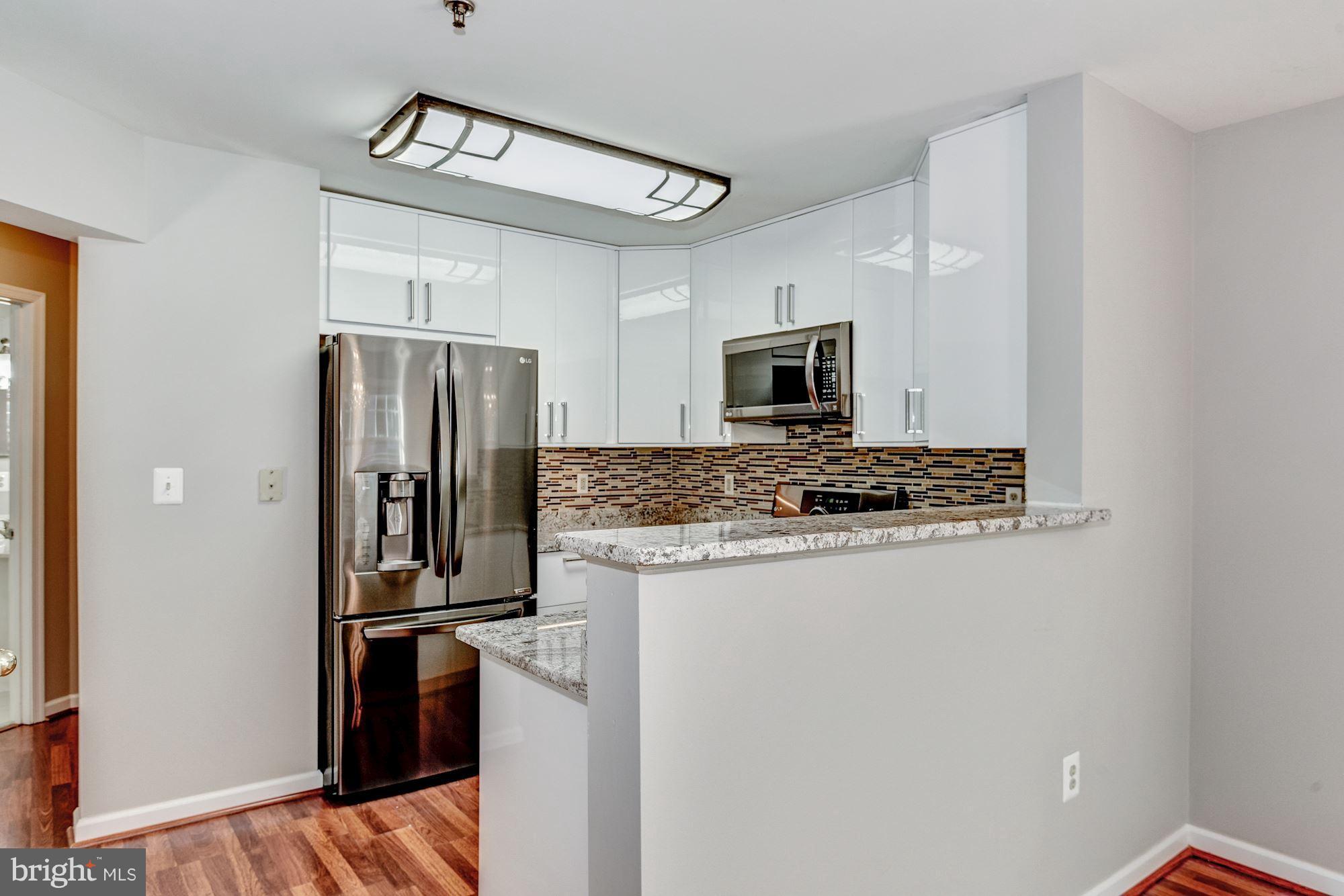 5563 Seminary Road, Unit 112 Falls Church, VA 22041 - Photo 11 of 30 Kitchen