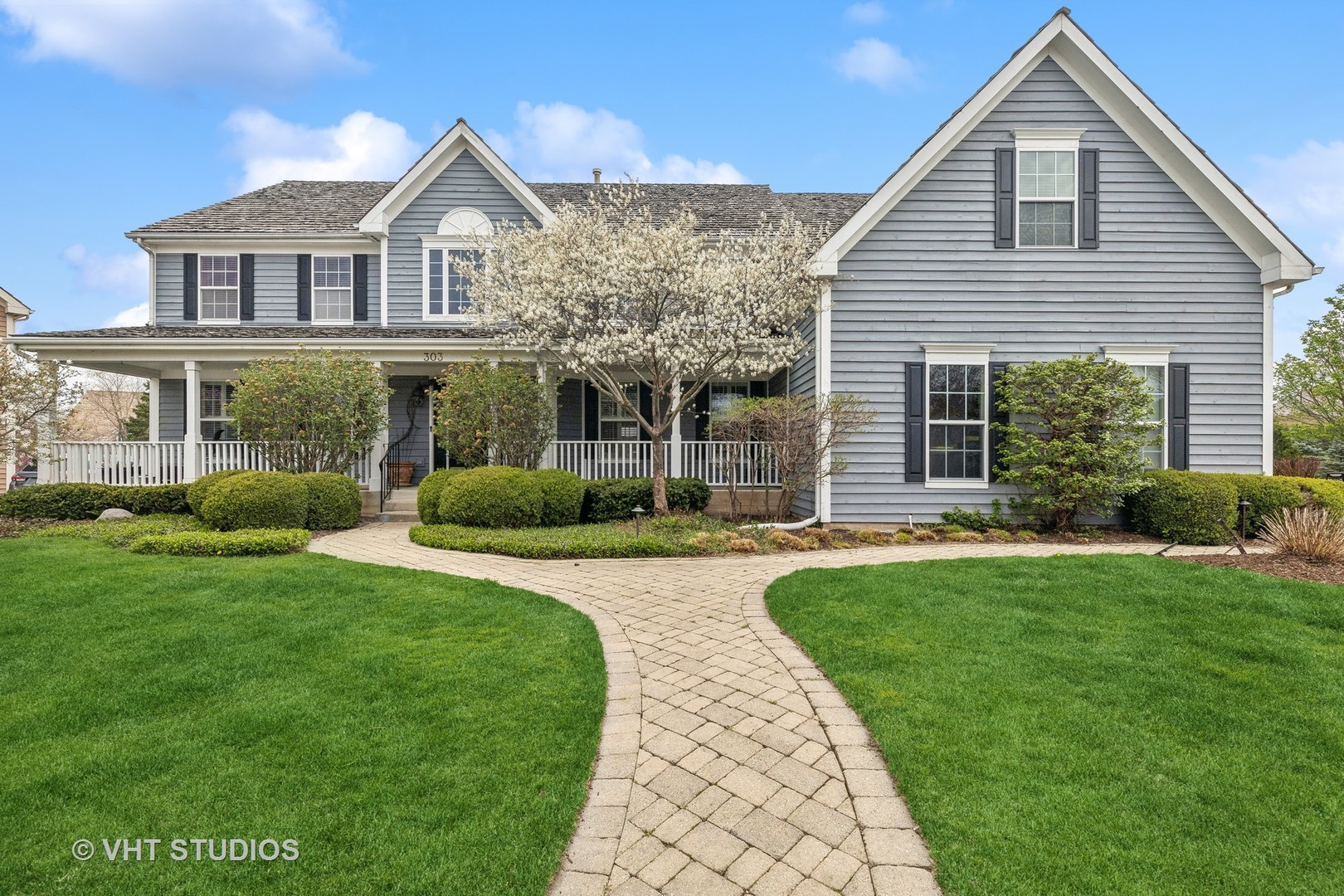 303 Saddle Lane Fox River Grove, IL 60021 - Photo 2 of 70