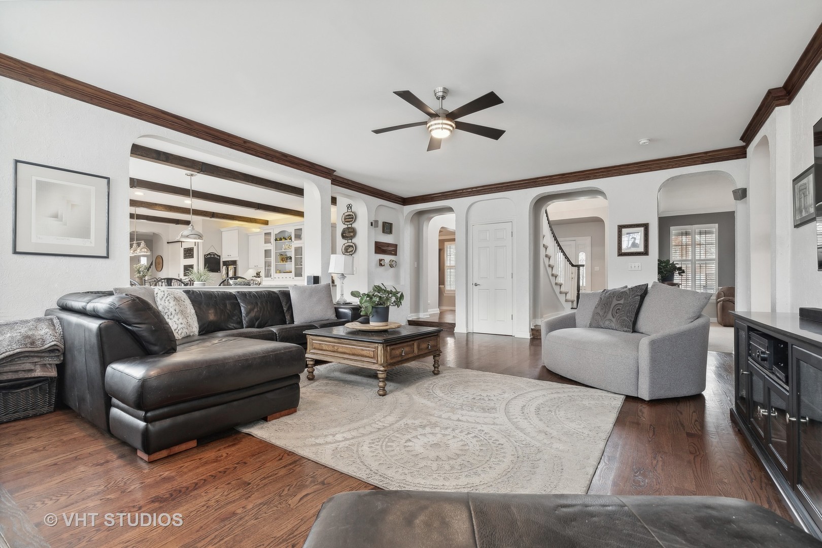 303 Saddle Lane Fox River Grove, IL 60021 - Photo 22 of 70 a living room with furniture and a large window