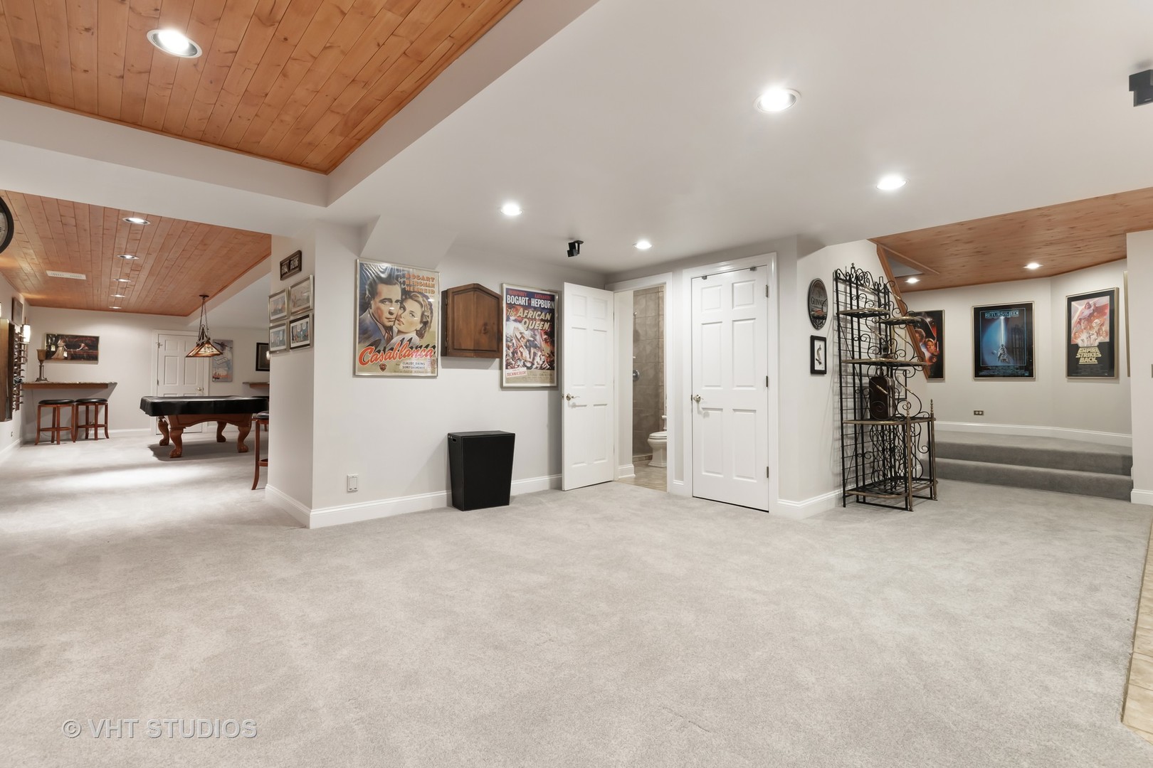 303 Saddle Lane Fox River Grove, IL 60021 - Photo 56 of 70 a view of a big room with entryway table and windows