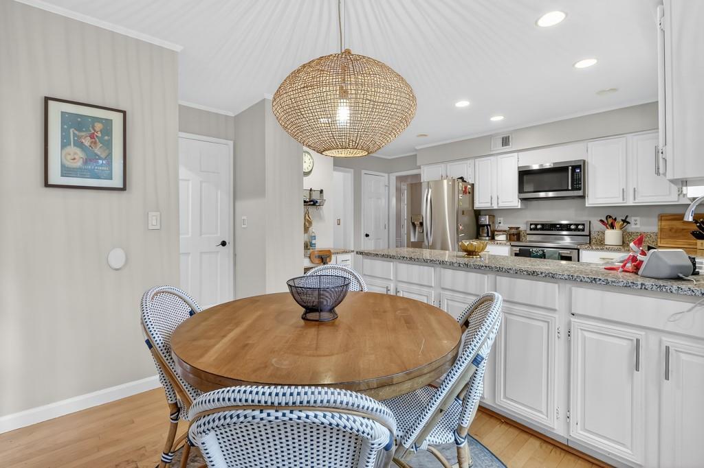 8110 Willow Tree Way Alpharetta, GA 30005 - Photo 16 of 50