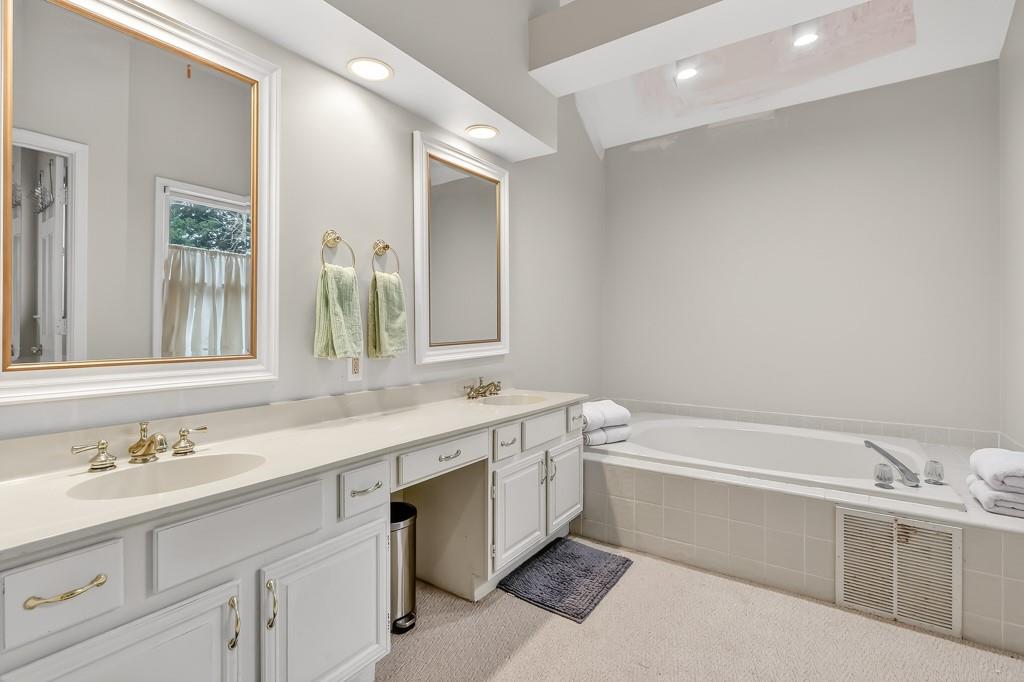 8110 Willow Tree Way Alpharetta, GA 30005 - Photo 23 of 50