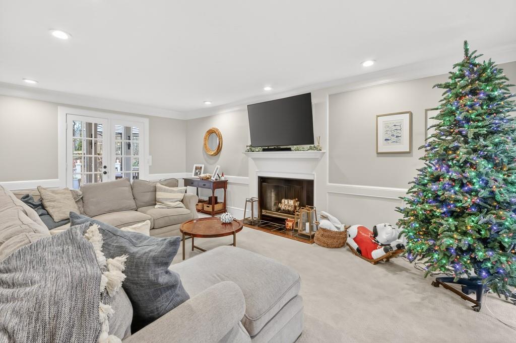 8110 Willow Tree Way Alpharetta, GA 30005 - Photo 5 of 50