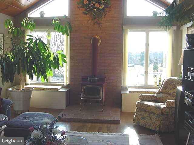 1233 Laudermilch Road Palmyra, PA 17078 - Photo 5 of 8 Gallery Image 5