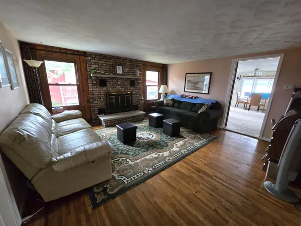 $389,900 | 11023 Pennock Lane, Delton, MI 49046