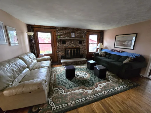 $389,900 | 11023 Pennock Lane, Delton, MI 49046