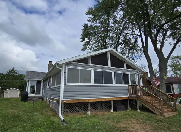 $389,900 | 11023 Pennock Lane, Delton, MI 49046