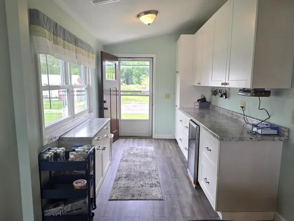 $389,900 | 11023 Pennock Lane, Delton, MI 49046