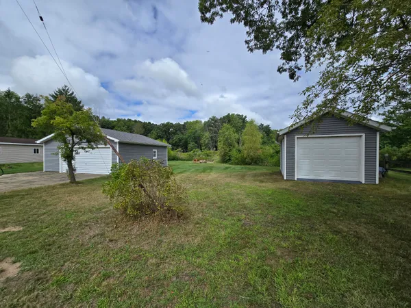 $389,900 | 11023 Pennock Lane, Delton, MI 49046