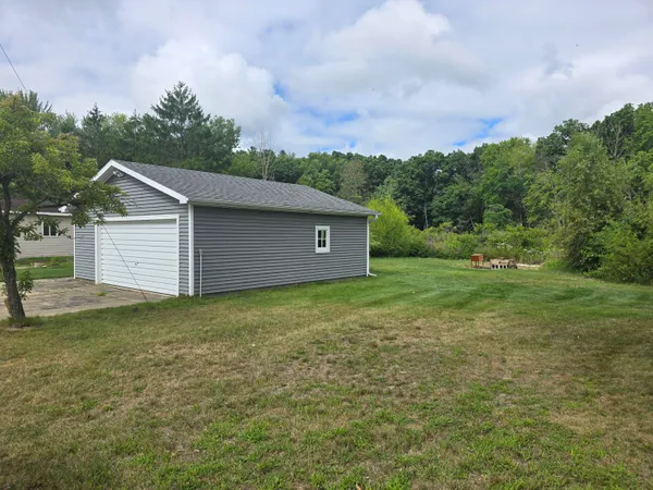 $389,900 | 11023 Pennock Lane, Delton, MI 49046