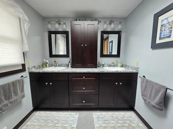 $389,900 | 11023 Pennock Lane, Delton, MI 49046