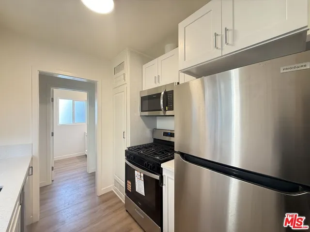 $2,600 | 1314 10th Street, Unit A, Santa Monica, CA 90401