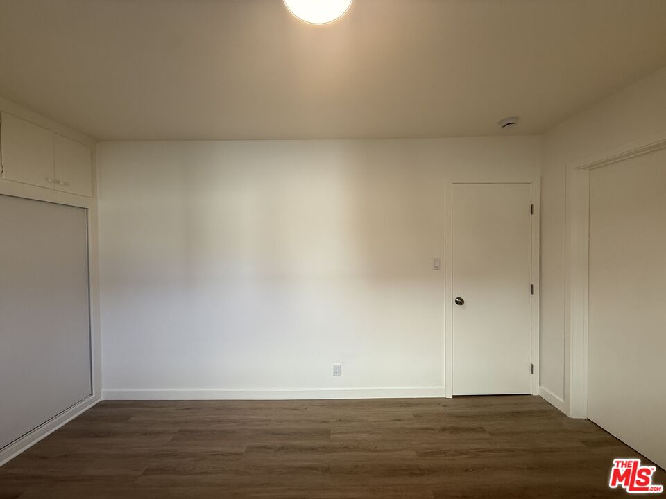 1314 10th Street, Unit A Santa Monica, CA 90401 - Photo 33 of 53 a view of an empty room