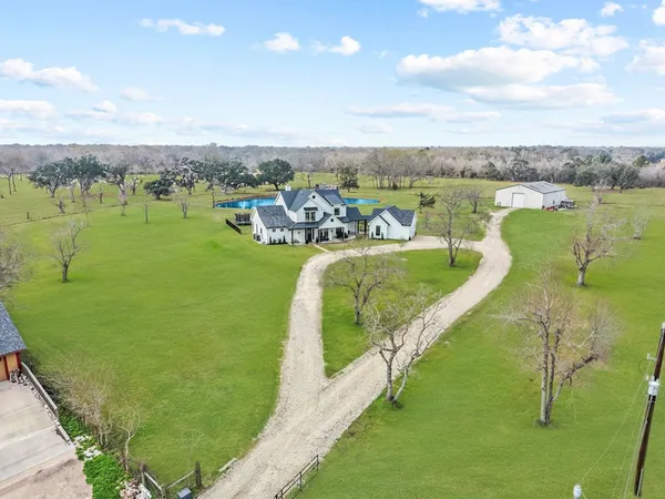 $1,800,000 | 15855 Hickory Bend Drive, Alvin, TX 77511