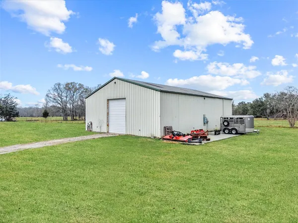 $1,800,000 | 15855 Hickory Bend Drive, Alvin, TX 77511