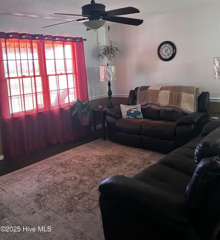 $240,000 | 603 East Rose Ln Street, Kenly, NC 27542