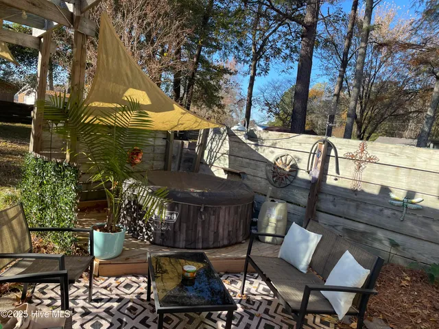 $240,000 | 603 East Rose Ln Street, Kenly, NC 27542