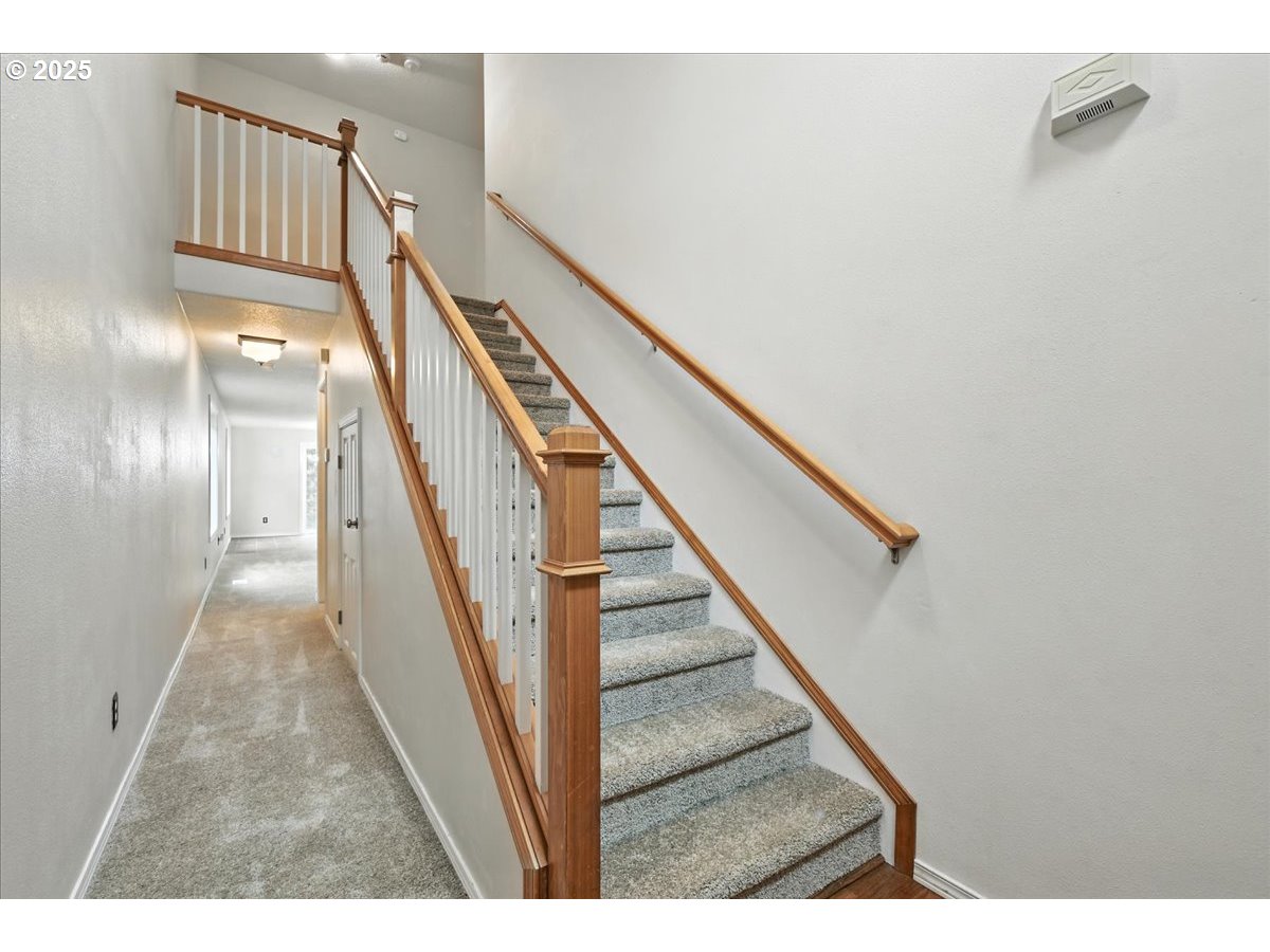 3044 South 3rd Way Ridgefield, WA 98642 - Photo 5 of 34 a view of entryway