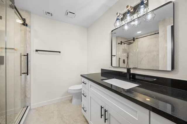 $425,000 | 6934 Heron Drive, Houston, TX 77087