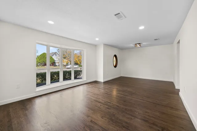 $425,000 | 6934 Heron Drive, Houston, TX 77087