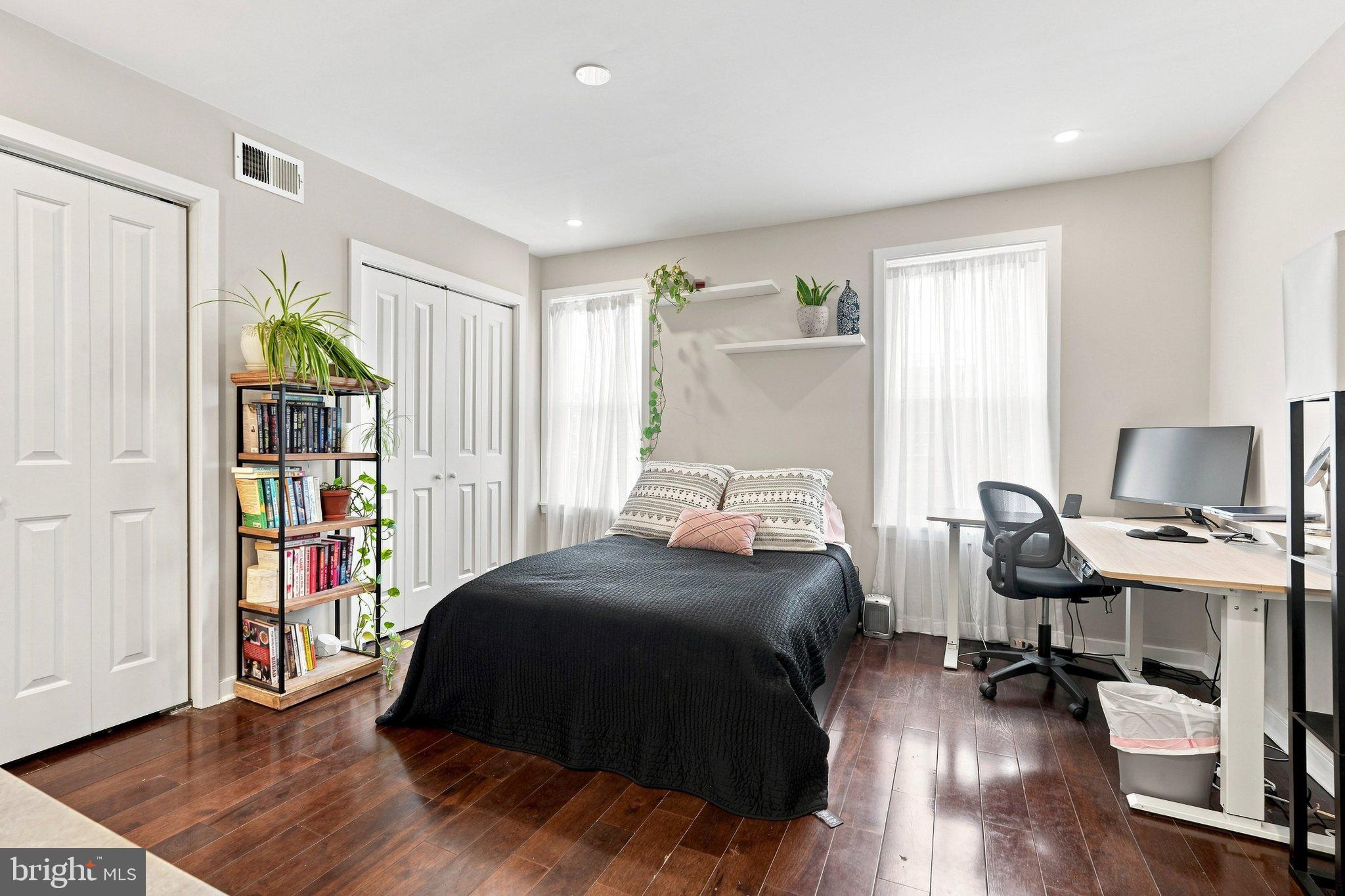1831 Reed Street Philadelphia, PA 19146 - Photo 13 of 22 Gallery Image 13