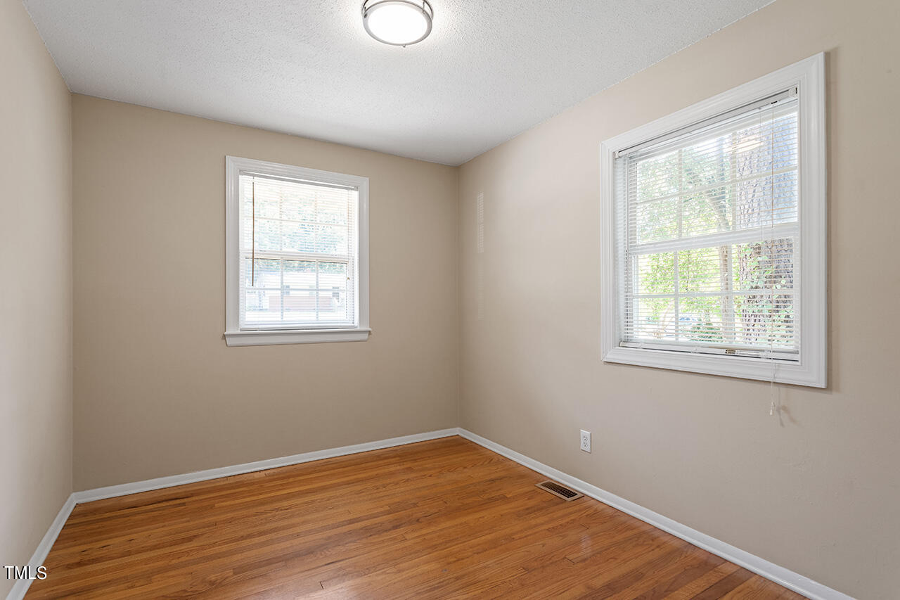 1410 Valley Road Garner, NC 27529 - Photo 15 of 35 1410 Valley Rd_29