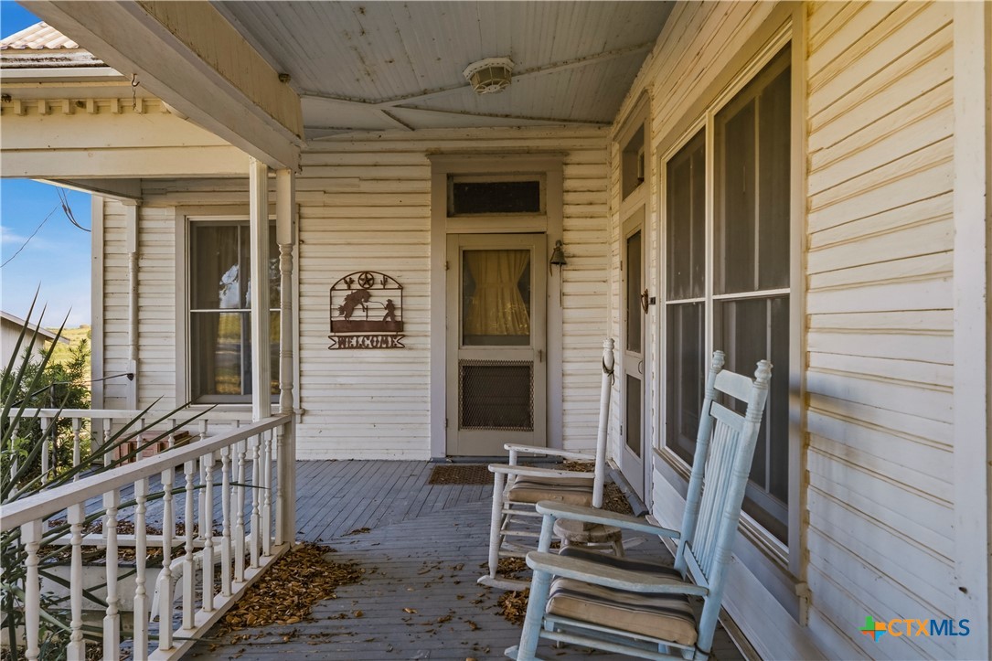 550 Beback Inn Road San Marcos, TX 78666 - Photo 8 of 11 Gallery Image 8