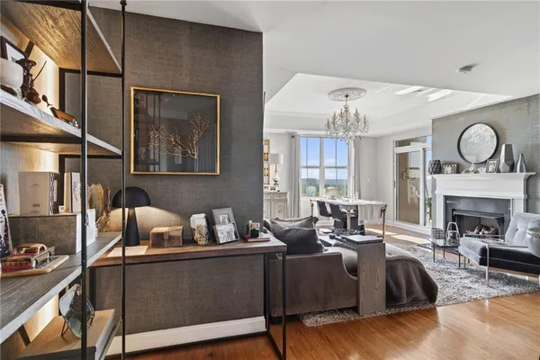 $500,000 | 2881 Peachtree Street Northeast, Unit 1102, Atlanta, GA 30305