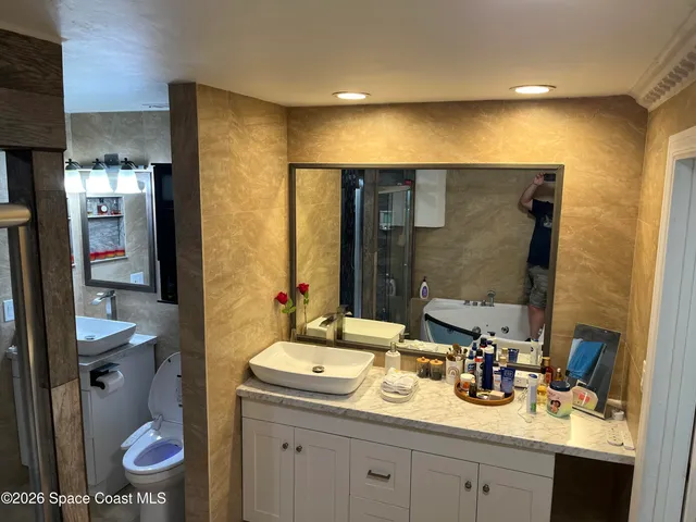 $1,297,500 | 725 Puesta Del Sol Plaza, Indialantic, FL 32903