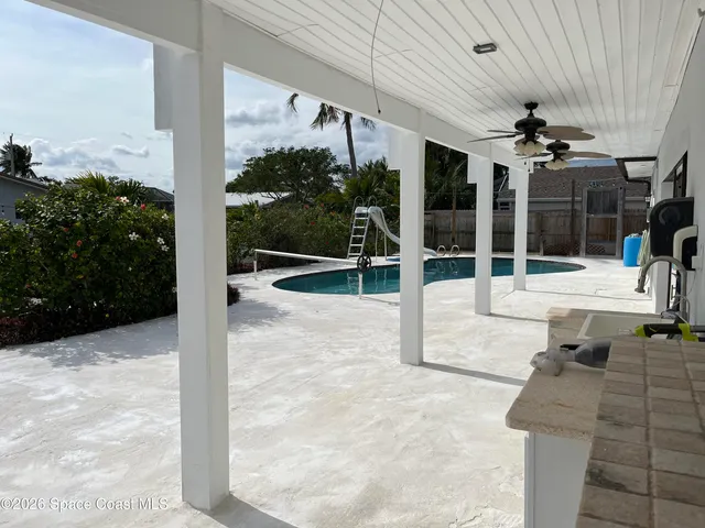 $1,297,500 | 725 Puesta Del Sol Plaza, Indialantic, FL 32903