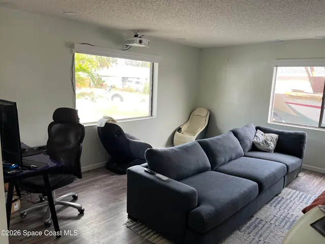 $1,297,500 | 725 Puesta Del Sol Plaza, Indialantic, FL 32903