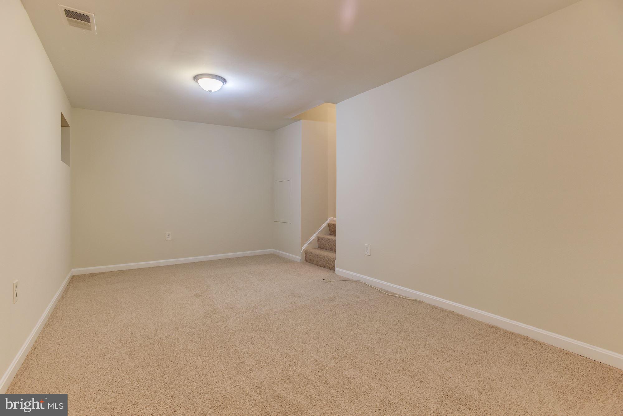 5624 Gulf Stream Row Columbia, MD 21044 - Photo 27 of 34 Family Room