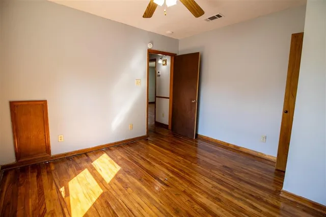 $975 | 910 Fall Street, Lake Charles, LA 70601