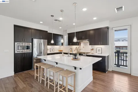 $998,000 | 472 Diller Street, Alameda, CA 94501