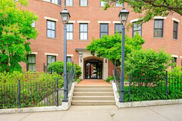 $540,000 | 40 College Street, Unit 204C, Burlington, VT 05401