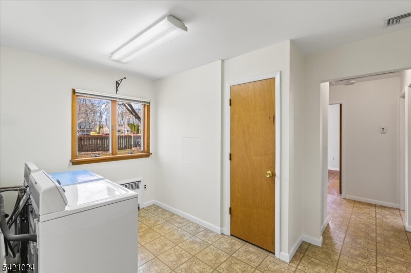 191 Lindley Court Andover, NJ 07821 - Photo 12 of 43