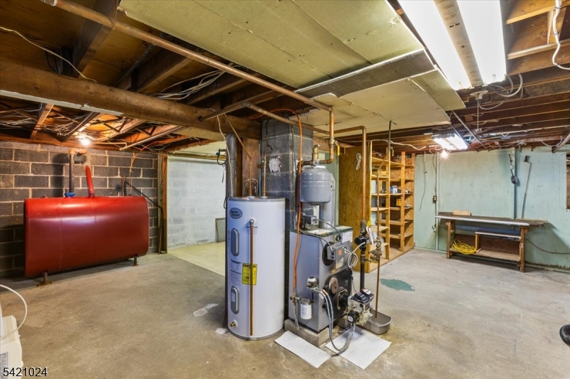 191 Lindley Court Andover, NJ 07821 - Photo 21 of 43