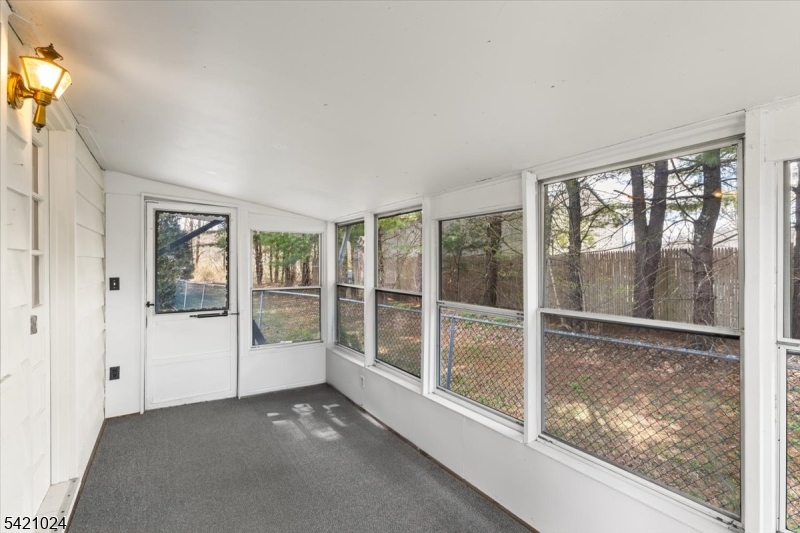 191 Lindley Court Andover, NJ 07821 - Photo 23 of 43