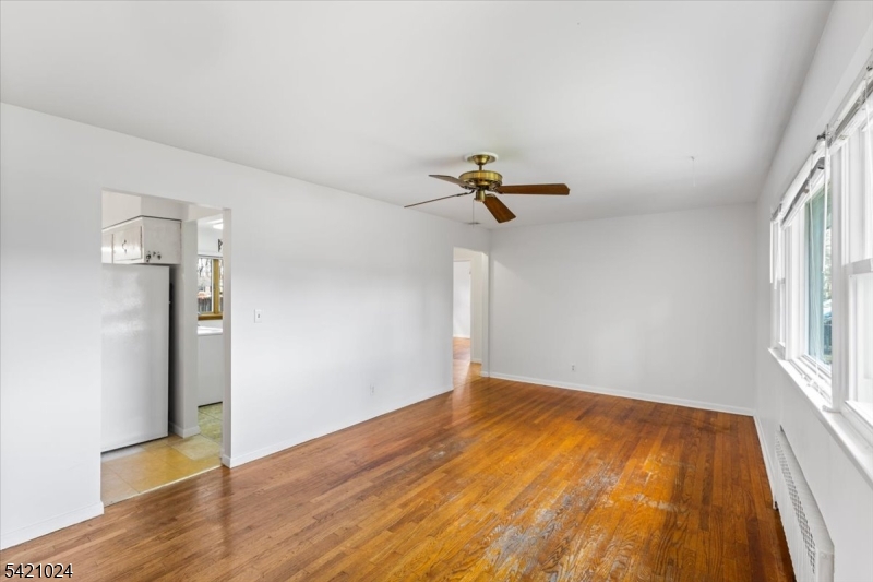 191 Lindley Court Andover, NJ 07821 - Photo 4 of 43