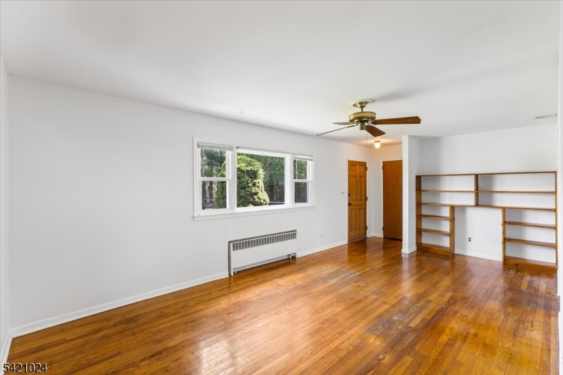 191 Lindley Court Andover, NJ 07821 - Photo 6 of 43